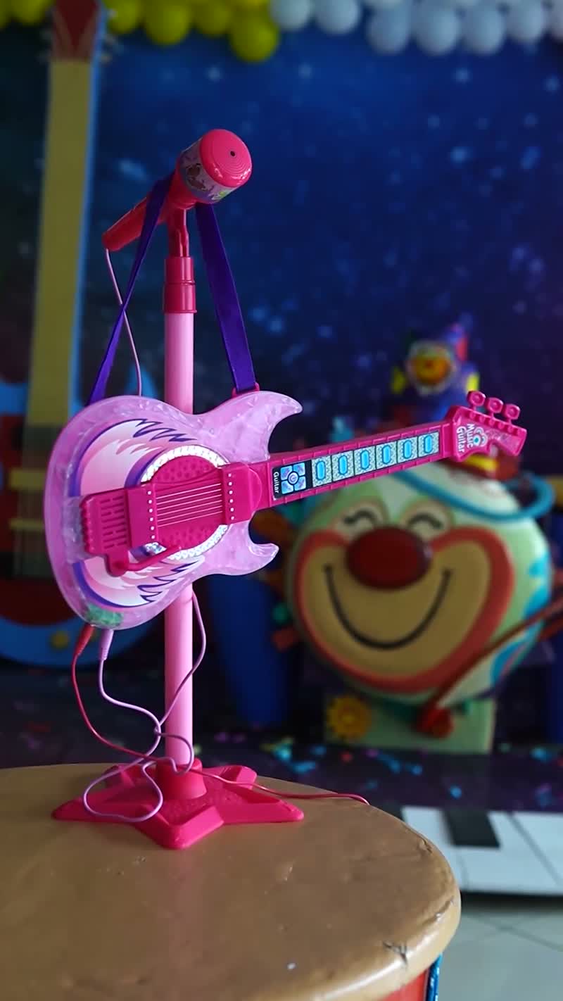Kit Guitarra e Microfone Infantil com Pedestal Luz e Som Atentu